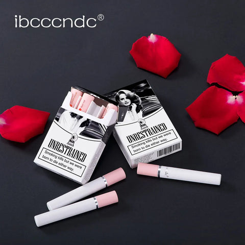 Set de labiales estilo cigarros.